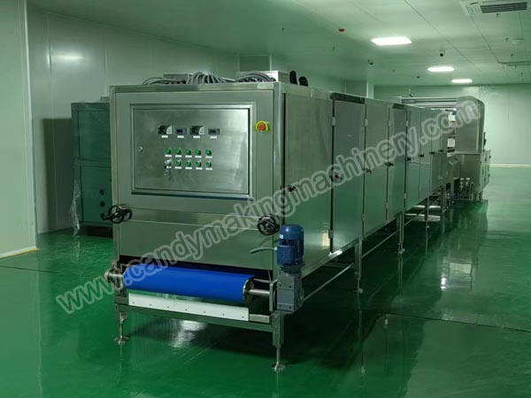 Gummy-candy-cooling-tunnel.jpg Gummy-candy-cooling-tunnel.jpg